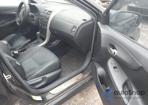 2009 Toyota Corolla S z USA, uszkodzony, nr VIN 1NXBU40E19Z111593